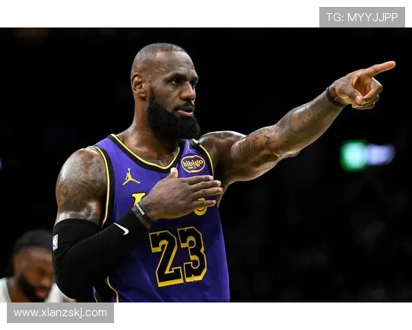 A史密斯：詹姆斯的收入应与其贡献相匹配NBA薪资水平亟待提升